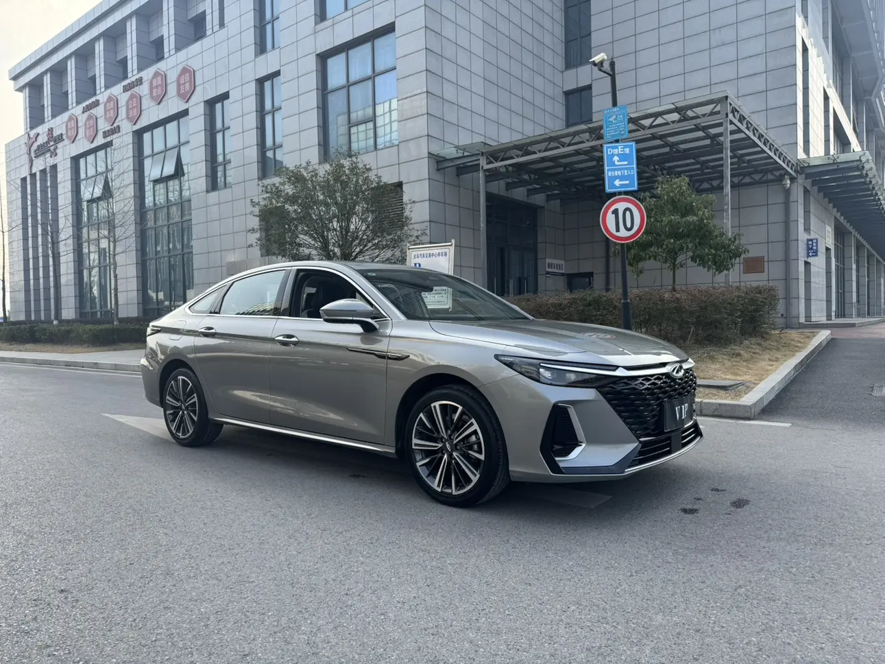 Chery Arrizo 8  из Китая