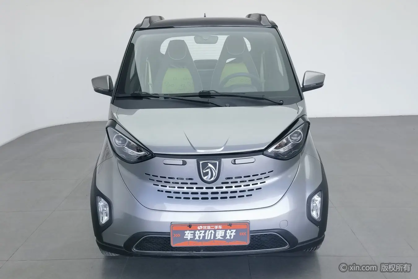 Baojun E100  из Китая