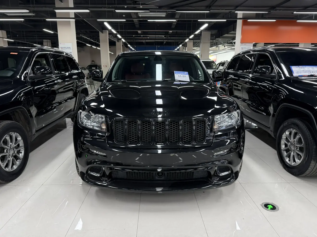 Jeep Grand Cherokee SRT  из Китая