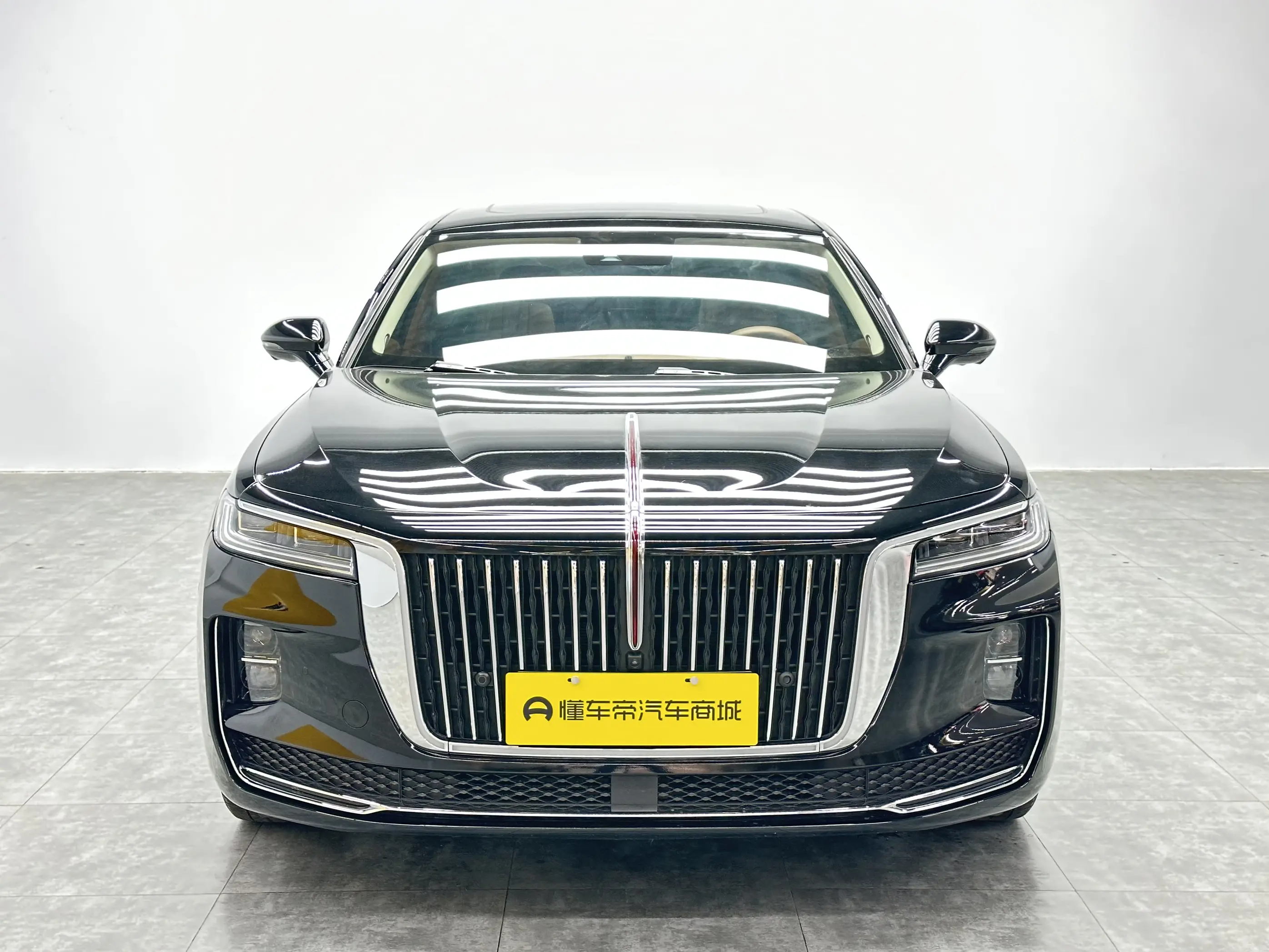 Hongqi H9  из Китая