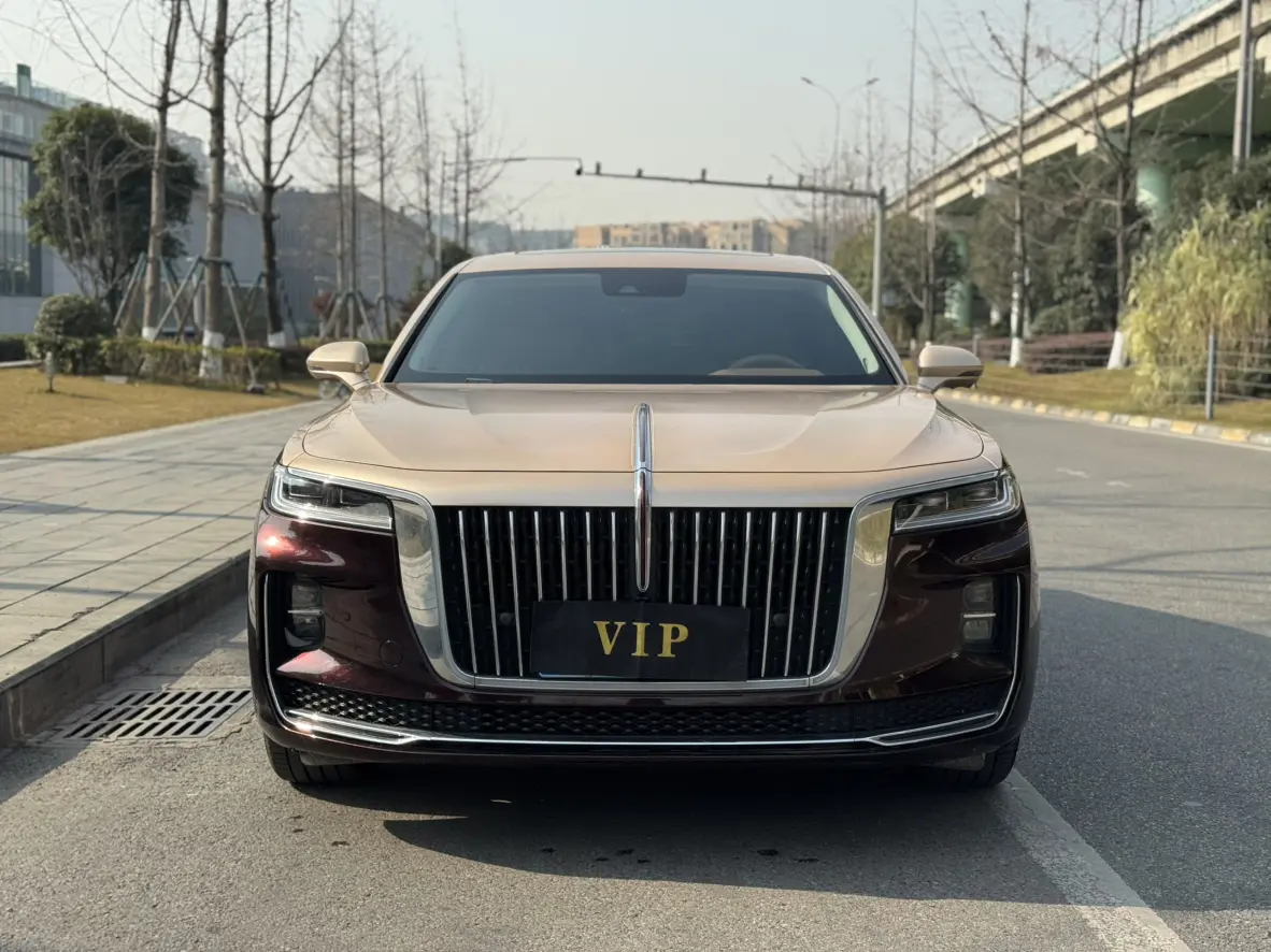 Hongqi H9  из Китая