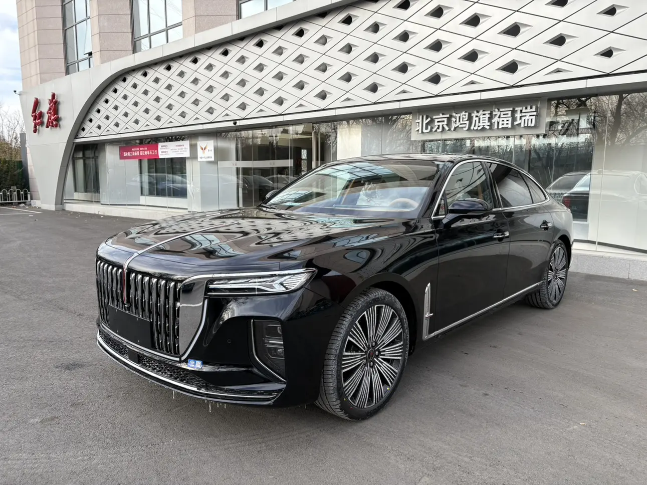 Hongqi H9  из Китая