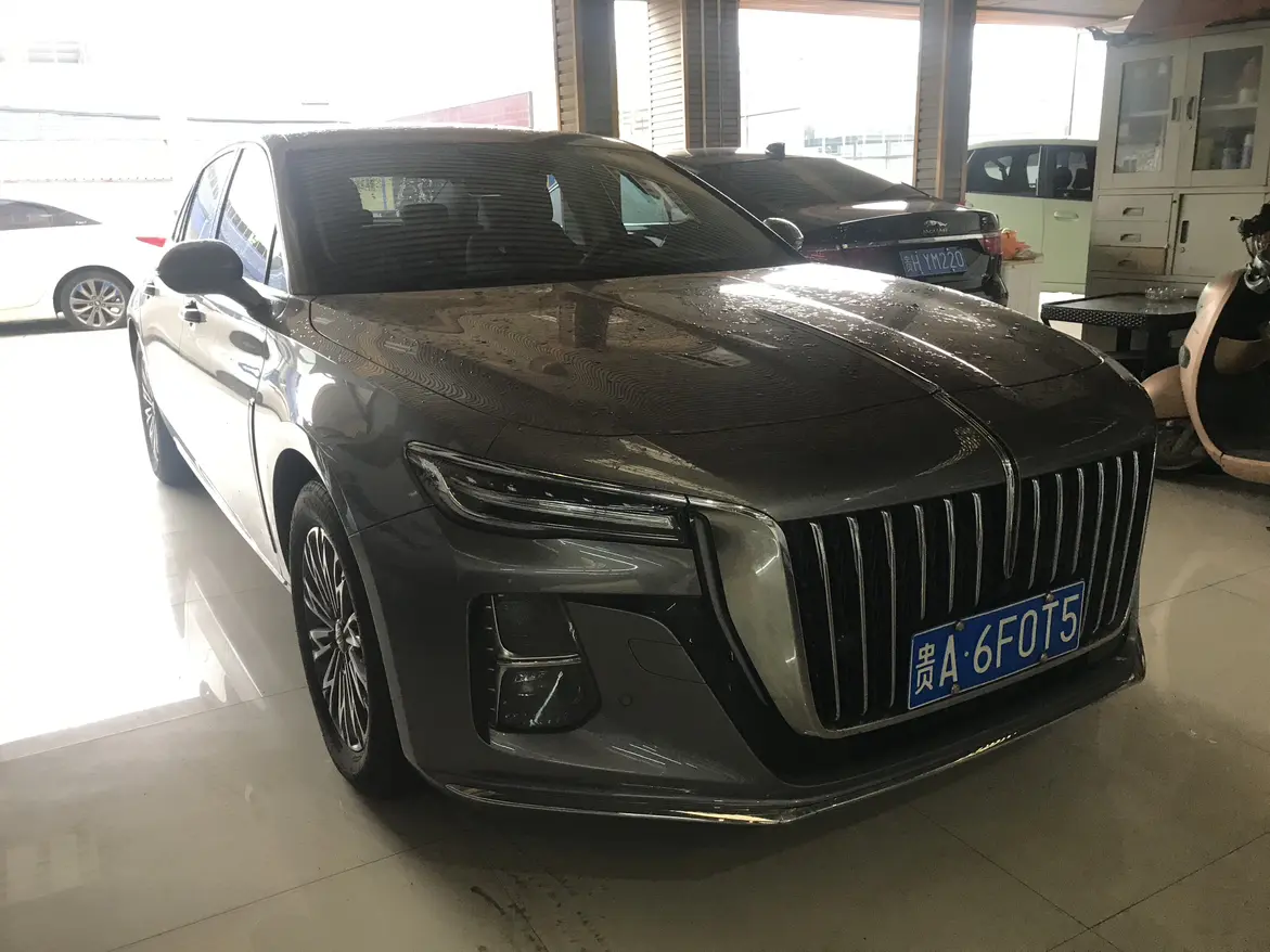 Hongqi H5  из Китая