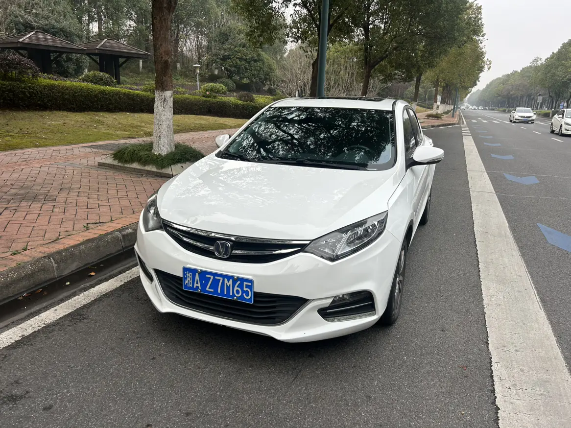 Changan Eado XT  из Китая