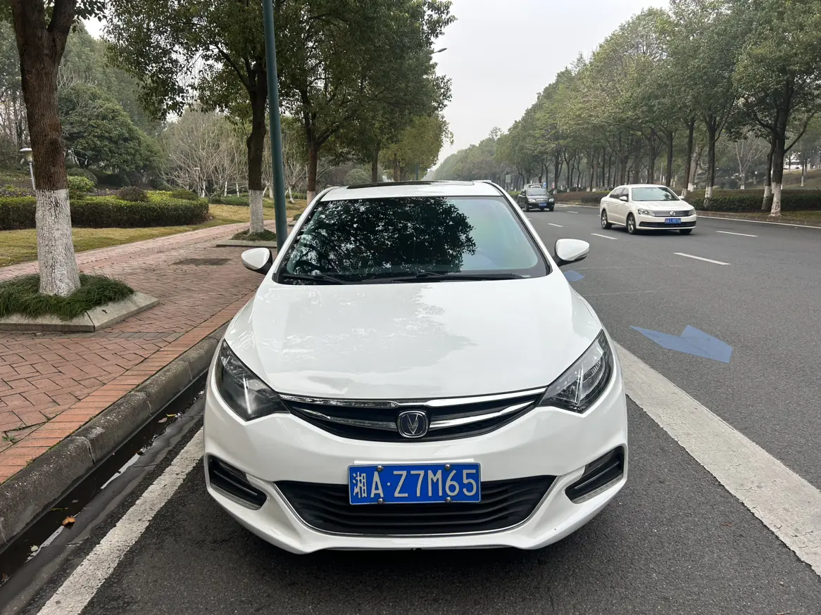 Changan Eado XT  из Китая