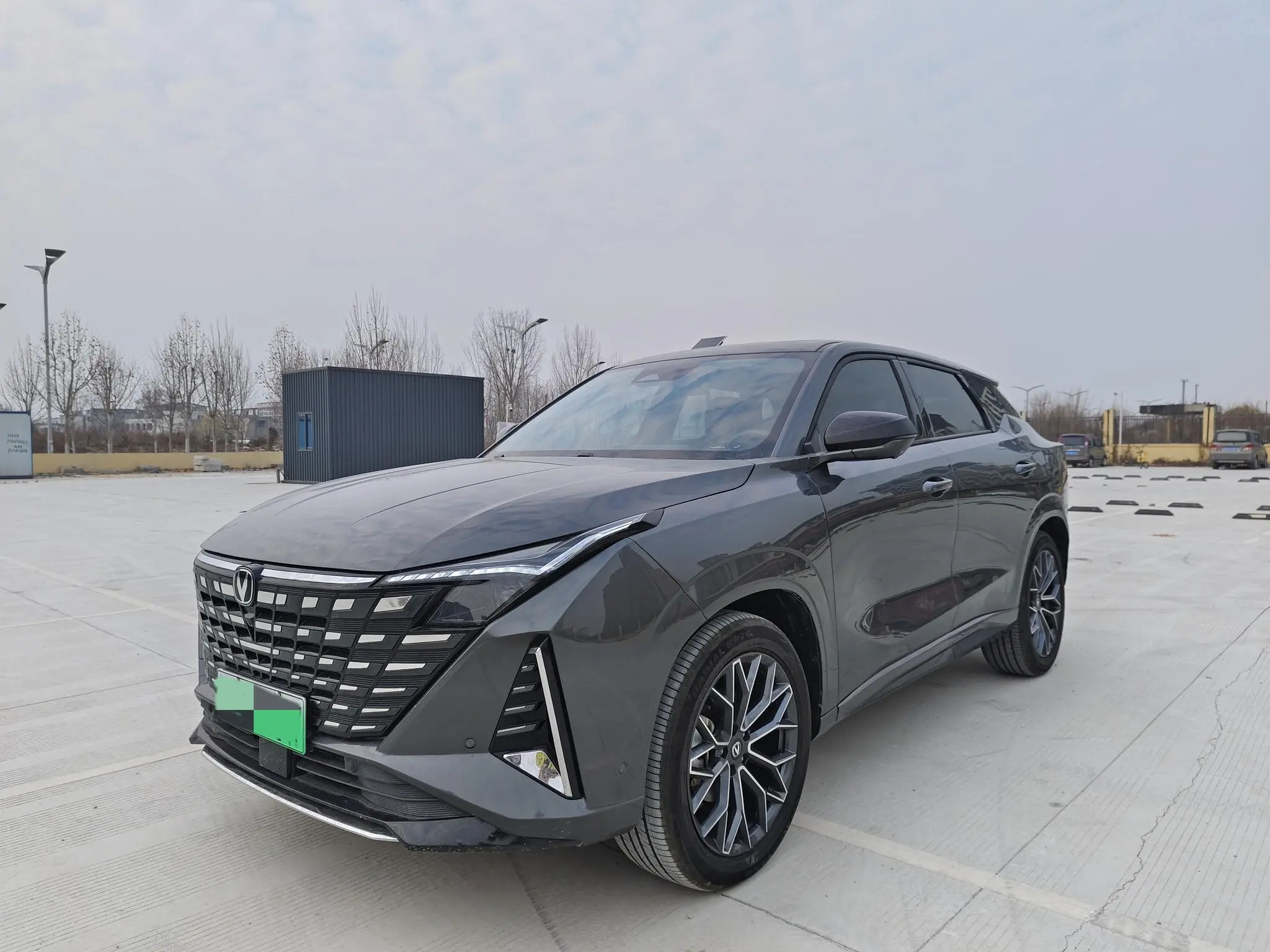 Changan UNI-Z PHEV  из Китая