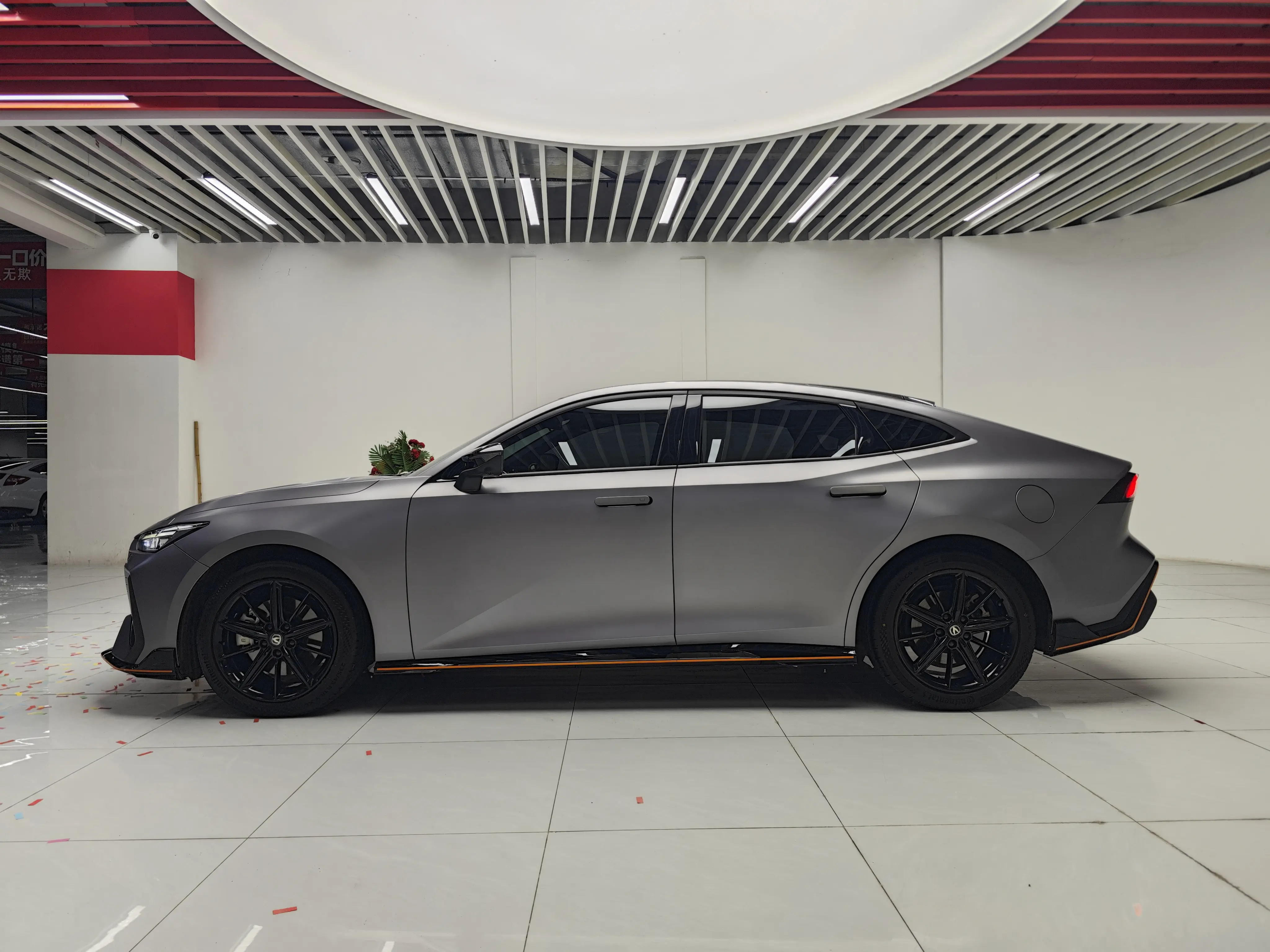 Changan UNI-V  из Китая