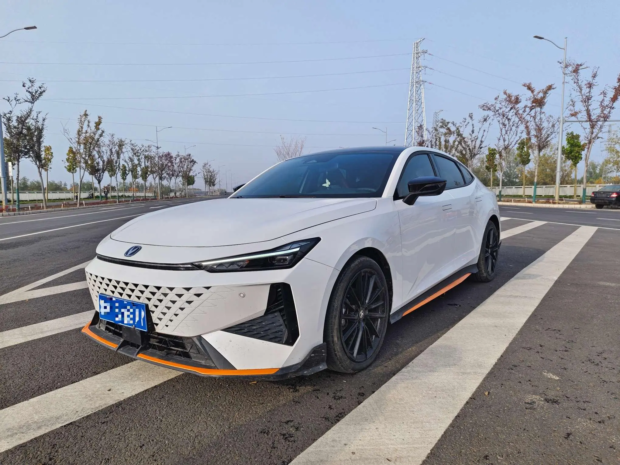 Changan UNI-V  из Китая