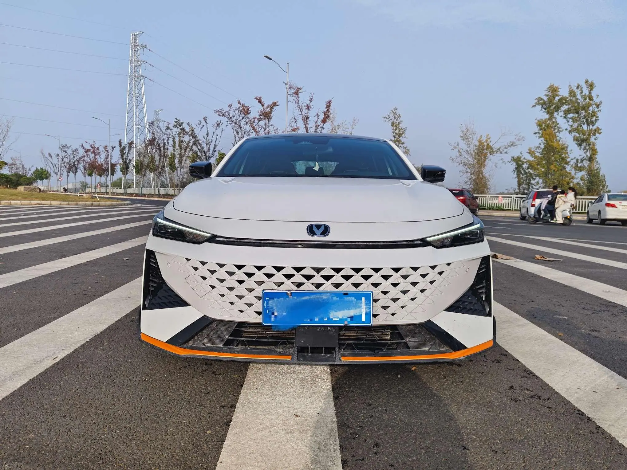 Changan UNI-V  из Китая