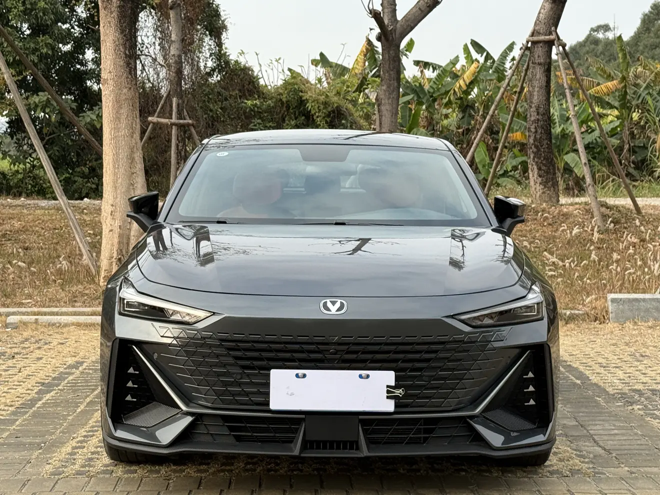 Changan UNI-V  из Китая