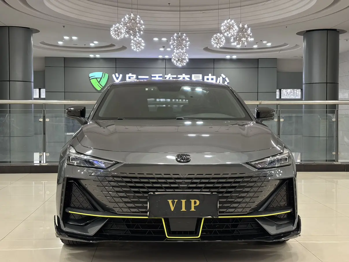 Changan UNI-V  из Китая