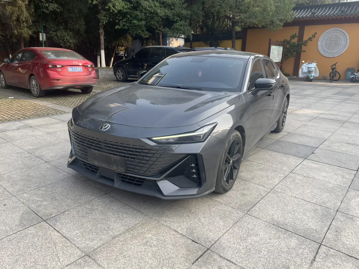 Changan UNI-V  из Китая