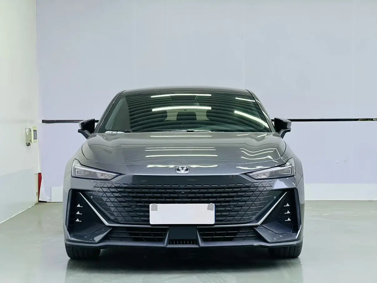 Changan UNI-V  из Китая