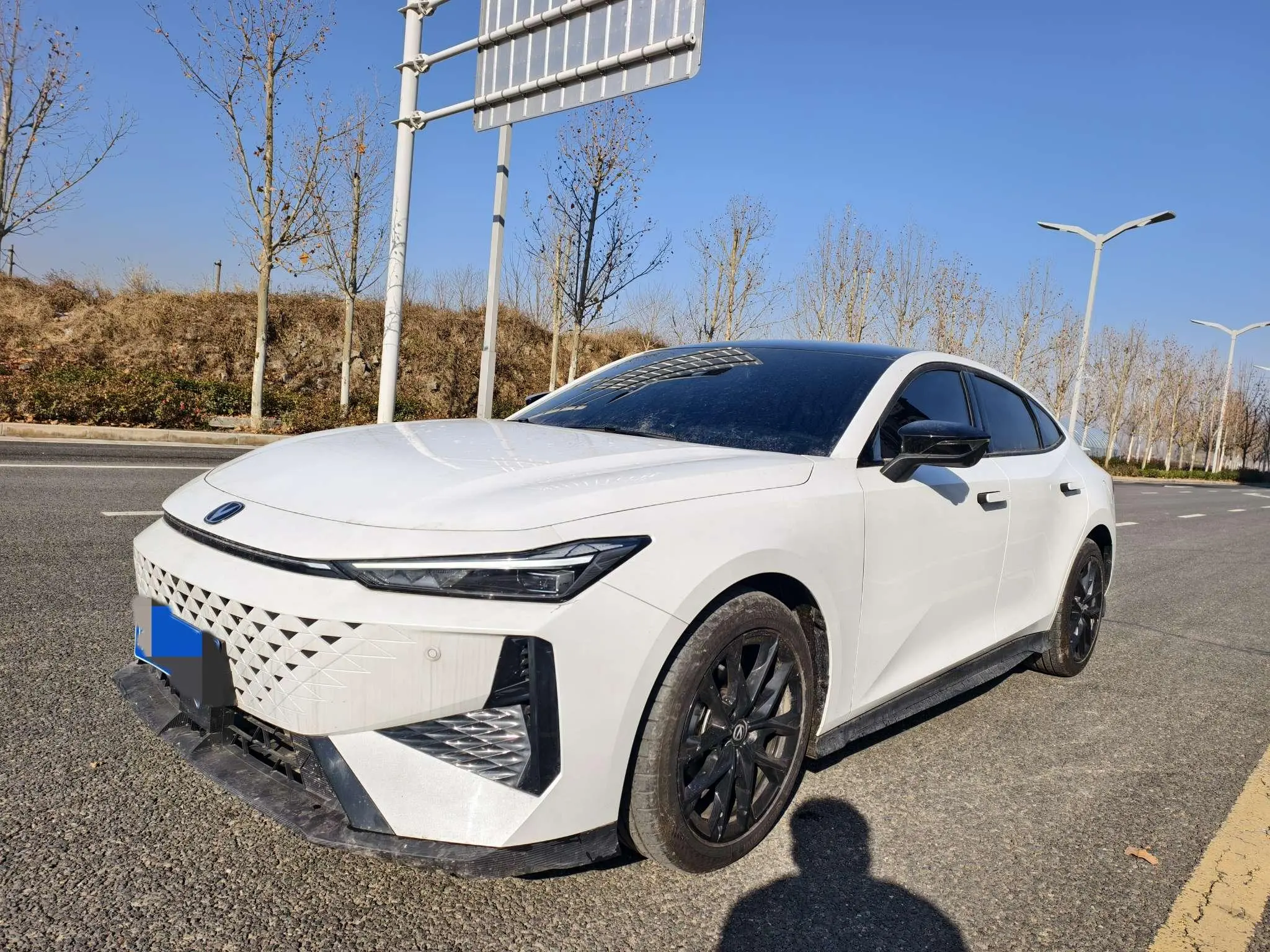 Changan UNI-V  из Китая