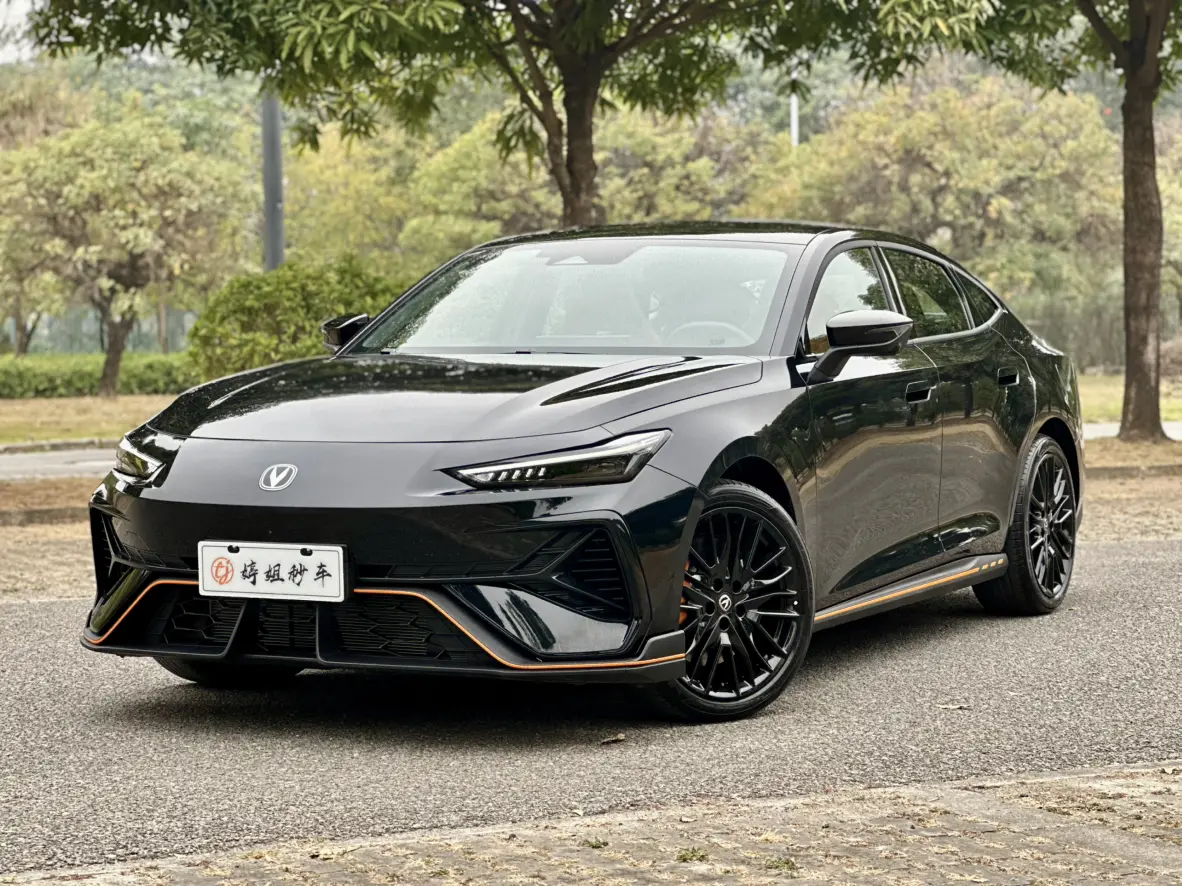 Changan UNI-V  из Китая