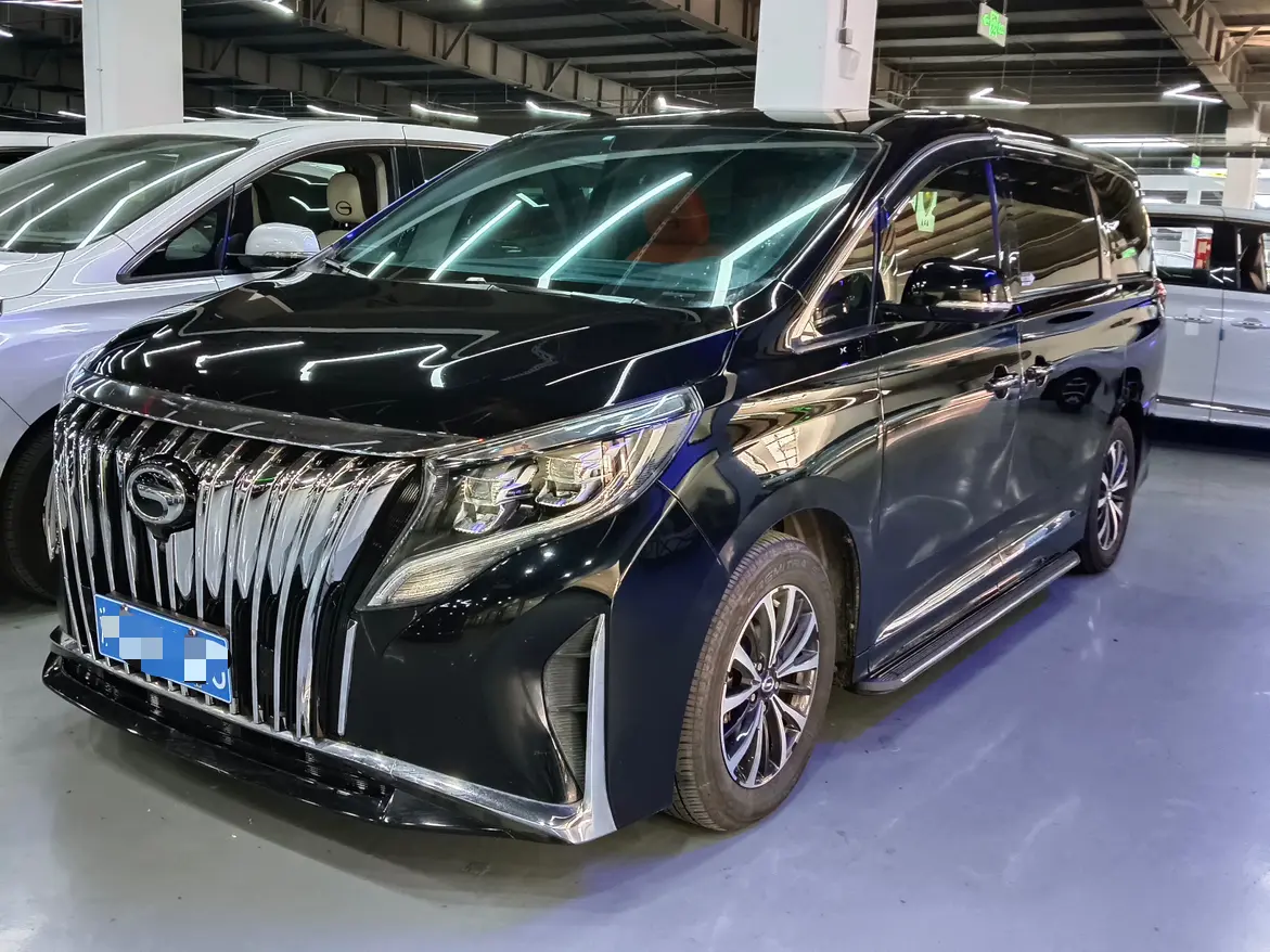 GAC Trumpchi M8  из Китая