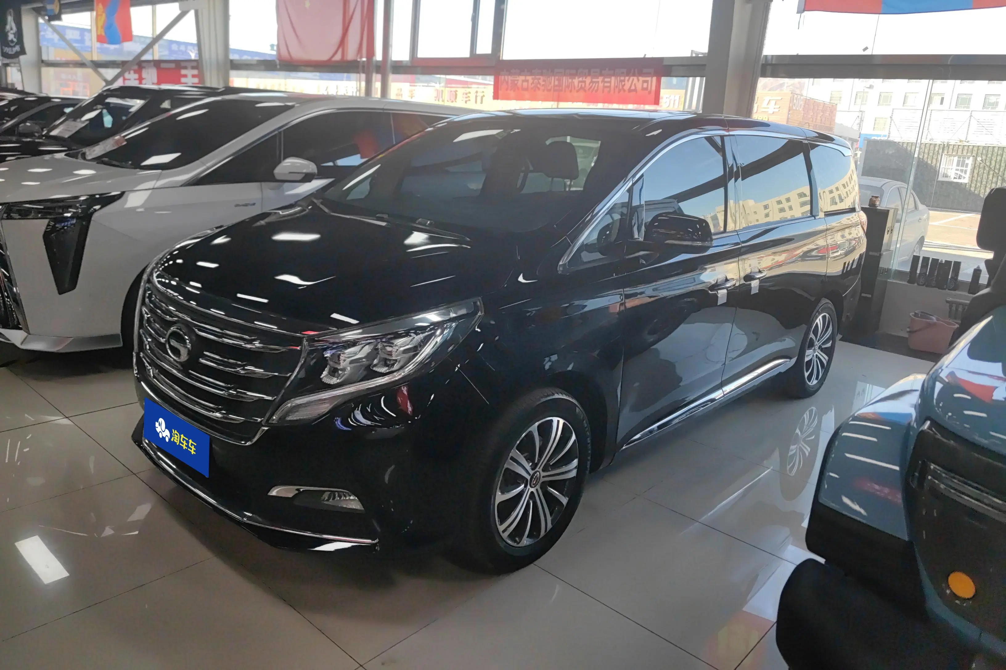 GAC Trumpchi M8  из Китая