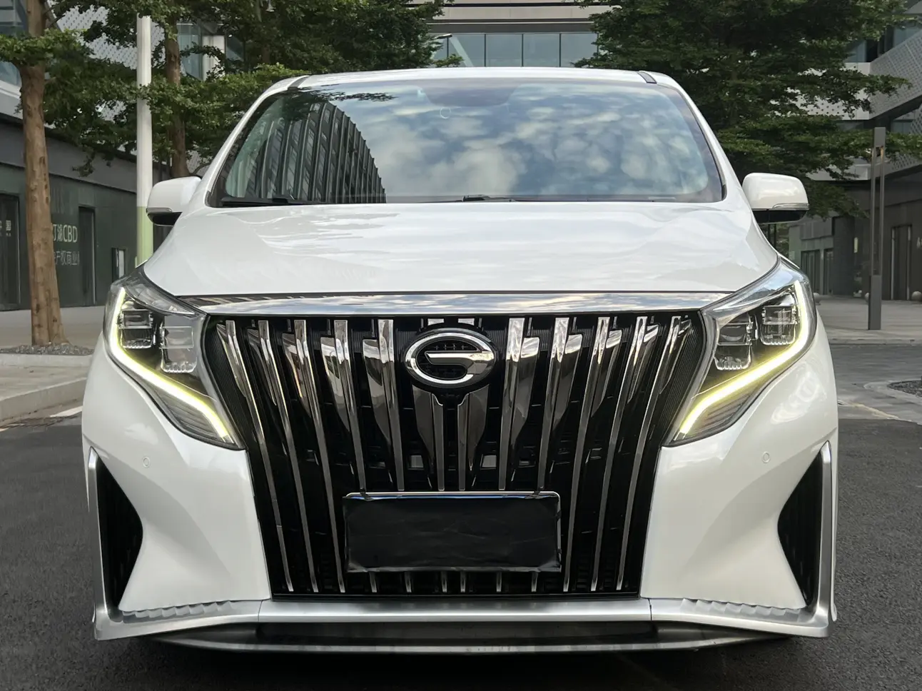 GAC Trumpchi M8  из Китая