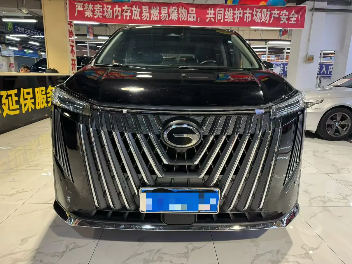 GAC Trumpchi M8  из Китая
