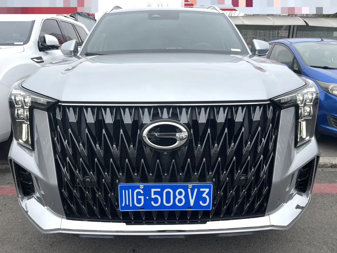 GAC Trumpchi GS8  из Китая