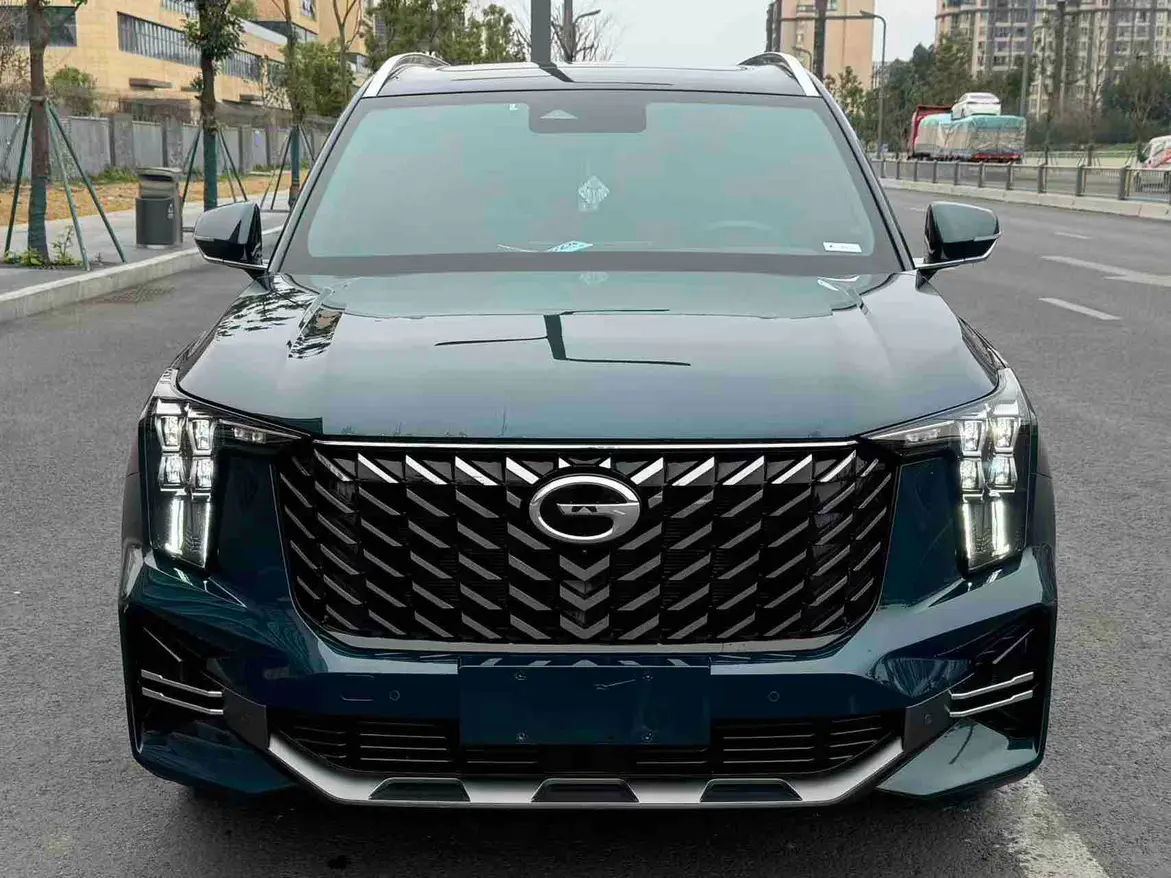 GAC Trumpchi GS8  из Китая