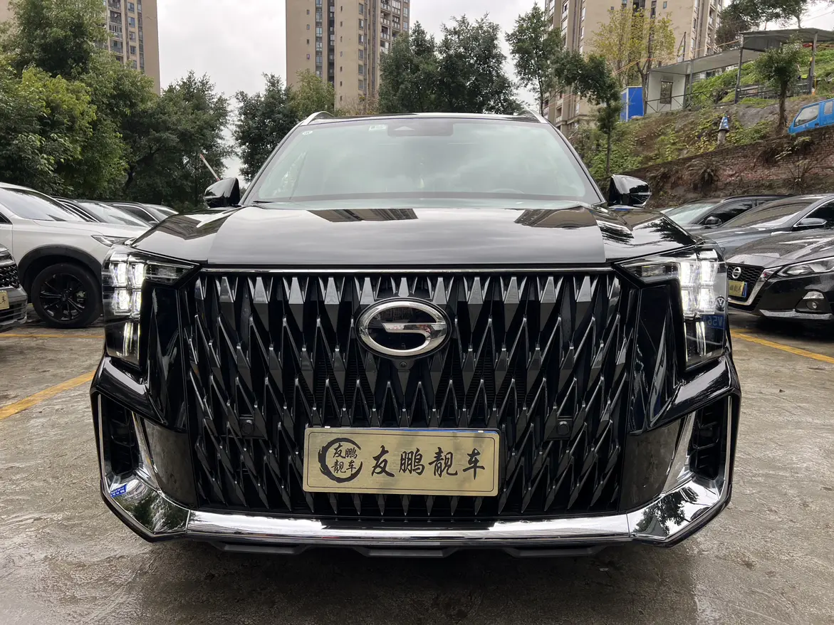 GAC Trumpchi GS8  из Китая