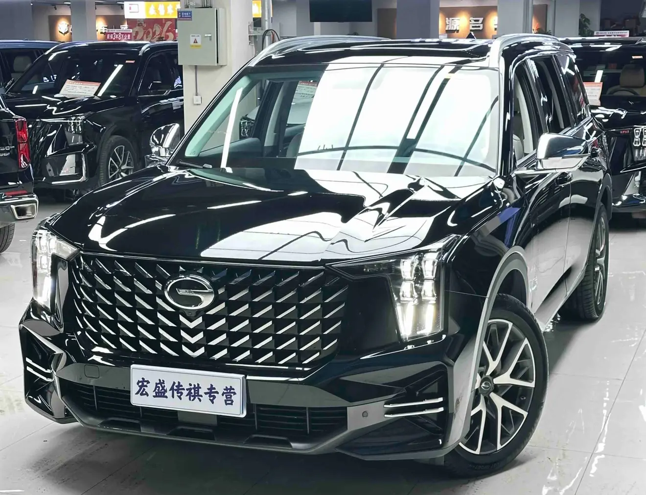GAC Trumpchi GS8  из Китая