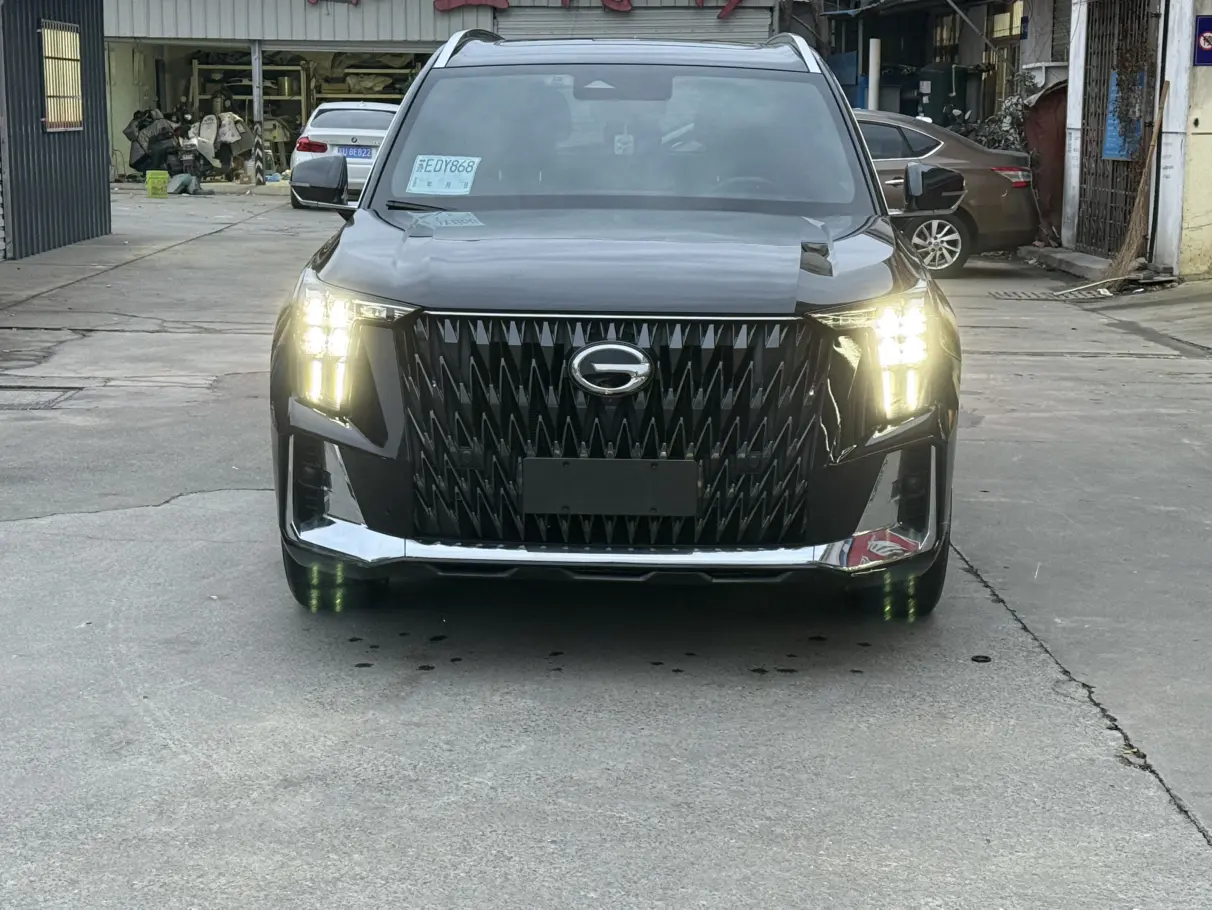 GAC Trumpchi GS8  из Китая