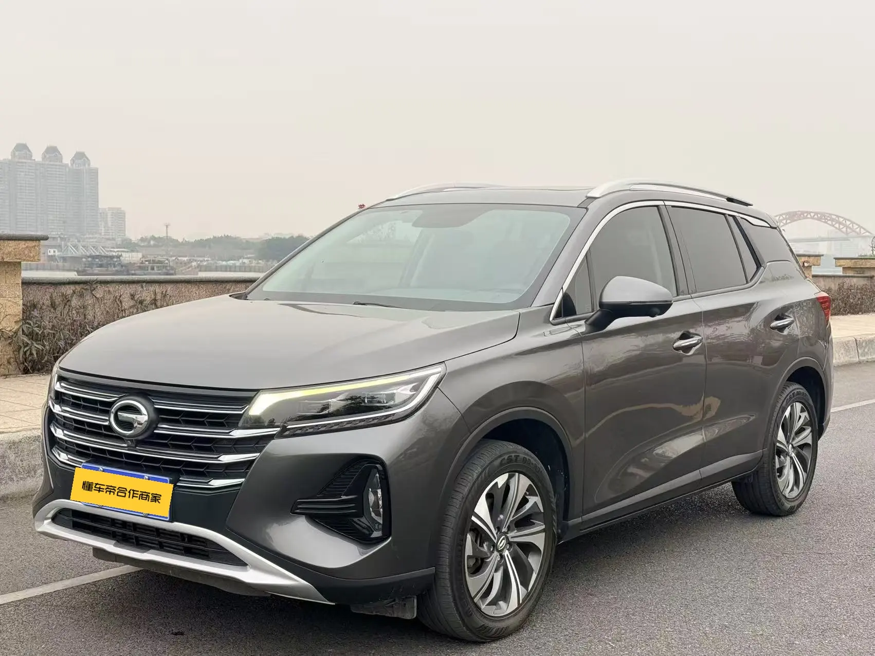 GAC Trumpchi GS4  из Китая