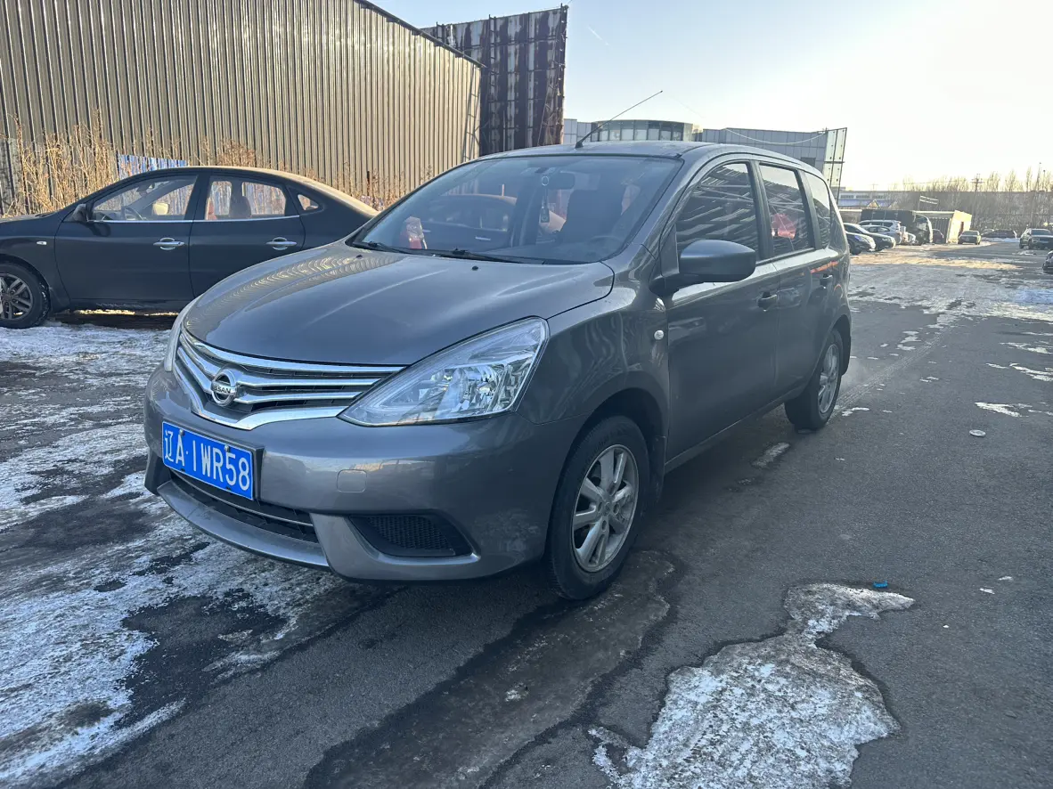 Nissan Li Wei  из Китая