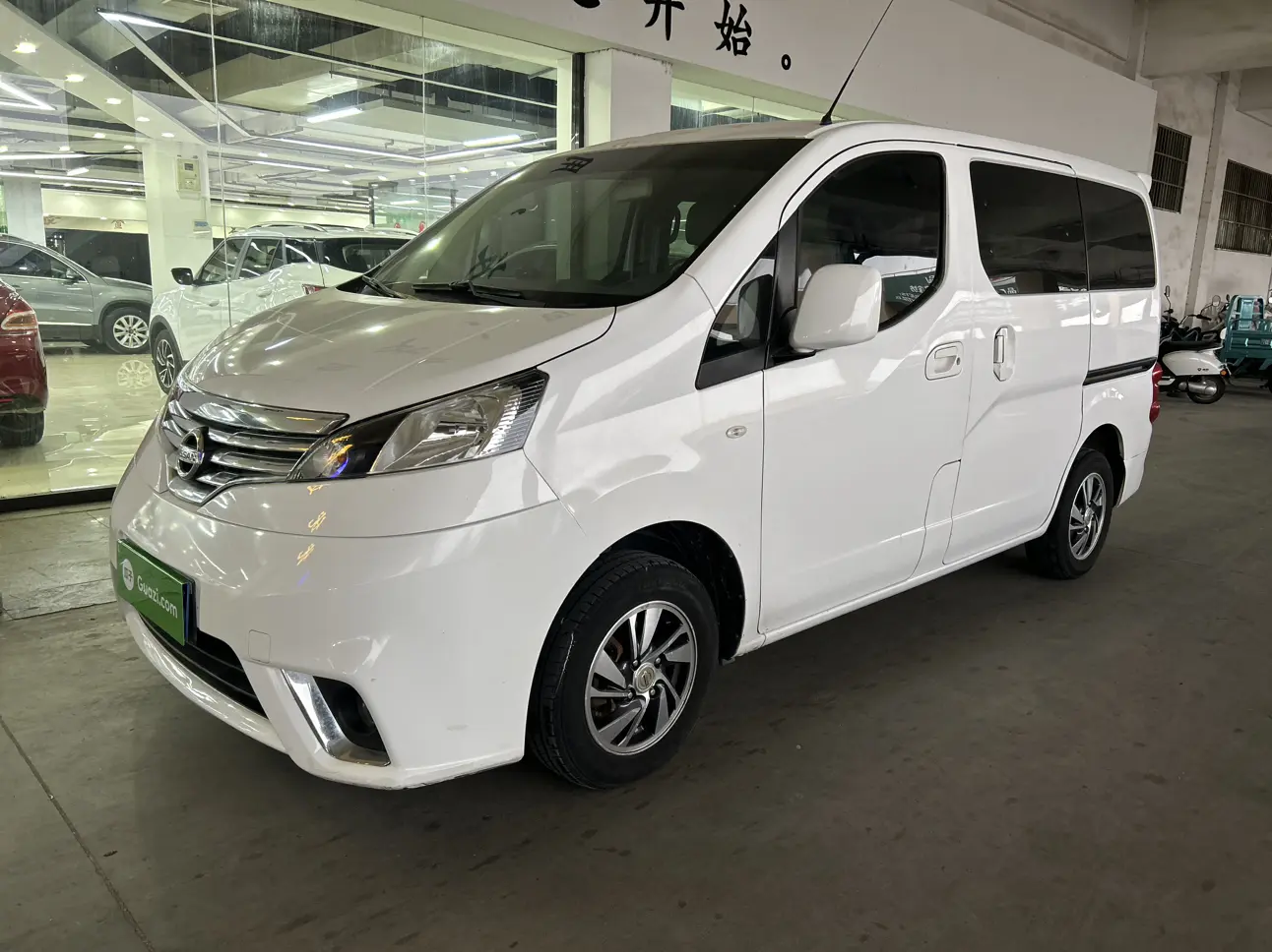 Nissan NV200  из Китая