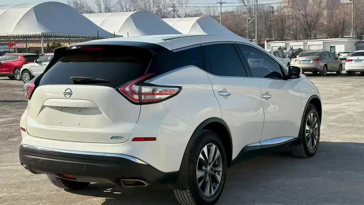 Nissan Murano (Loulan)  из Китая