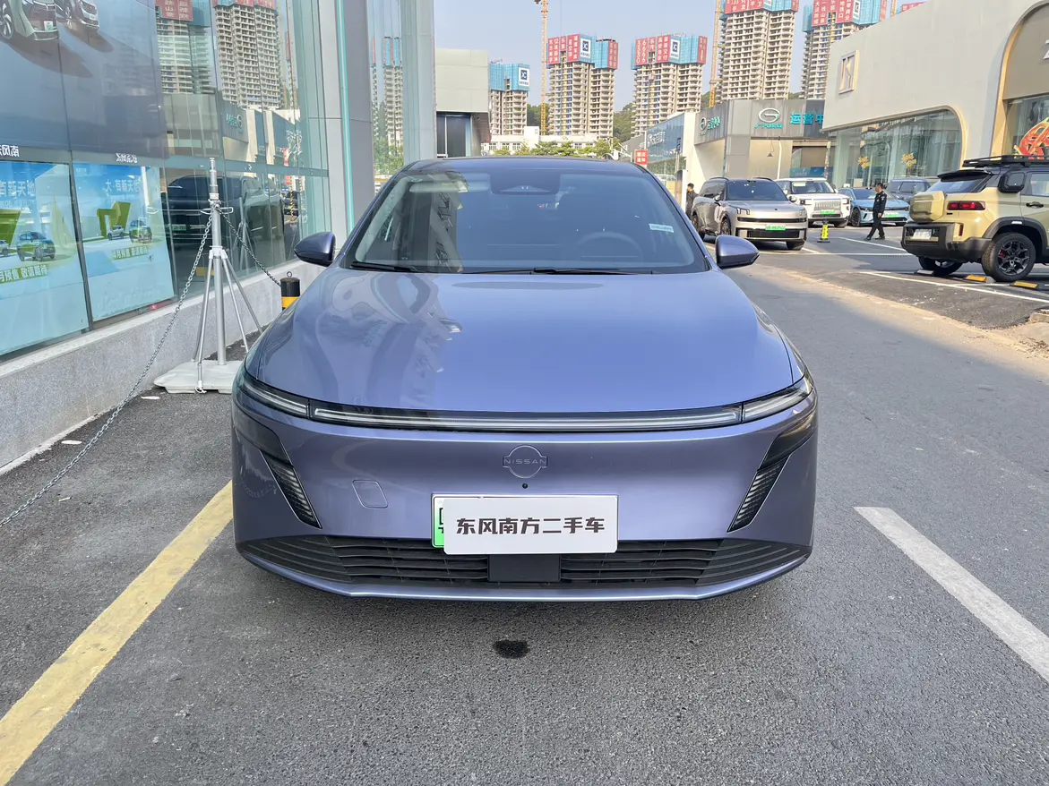 Nissan N6  из Китая