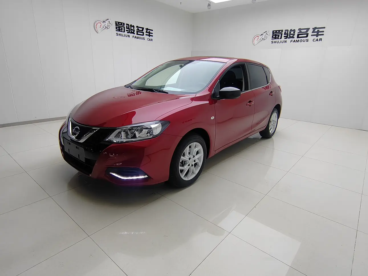 Nissan Tiida  из Китая