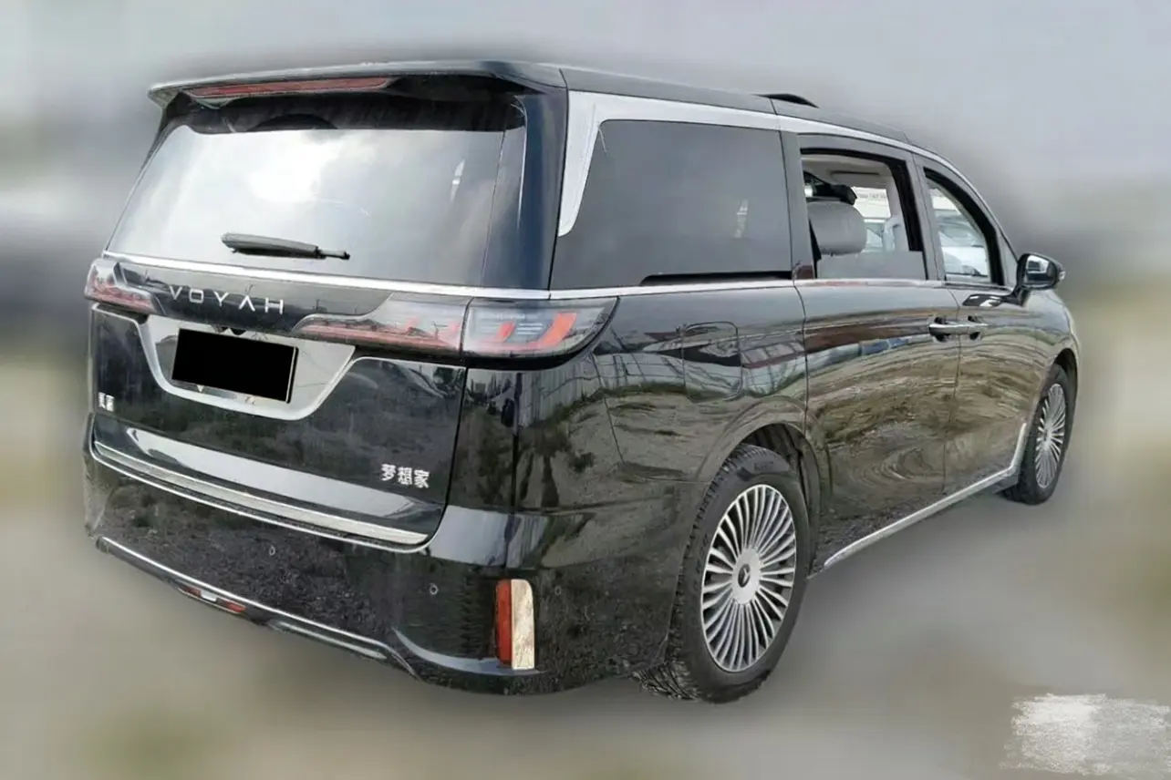 Voyah Lantu Dreamer PHEV  из Китая