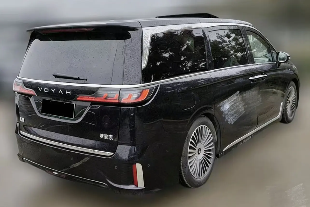 Voyah Lantu Dreamer PHEV  из Китая