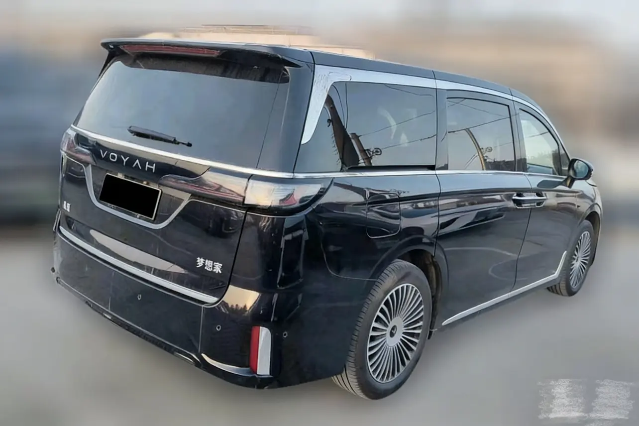 Voyah Lantu Dreamer PHEV  из Китая