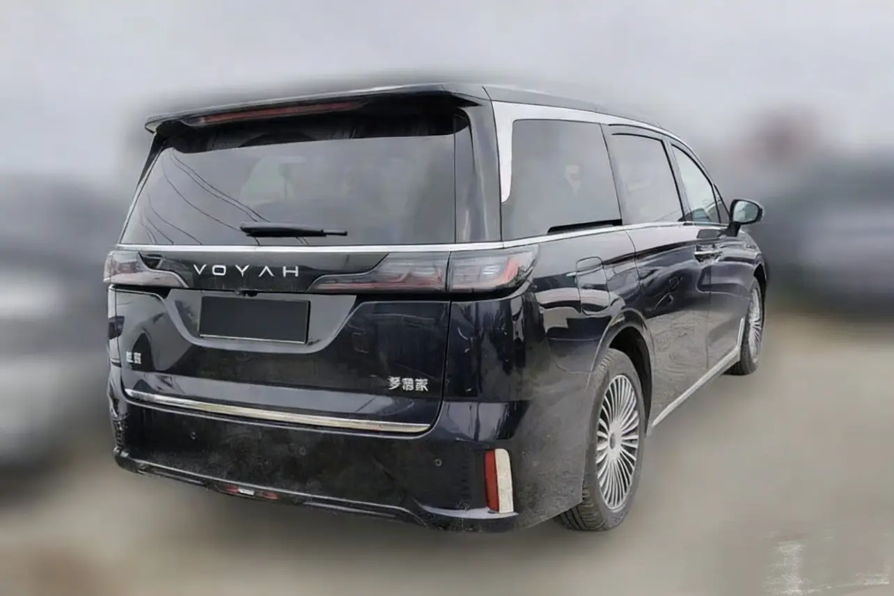 Voyah Lantu Dreamer PHEV  из Китая