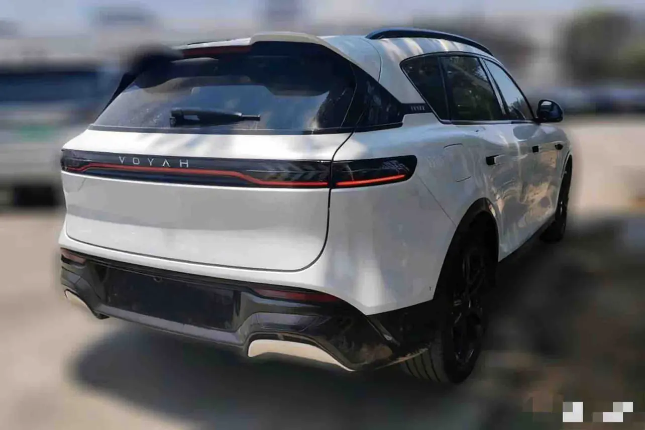 Voyah Lantu FREE  из Китая