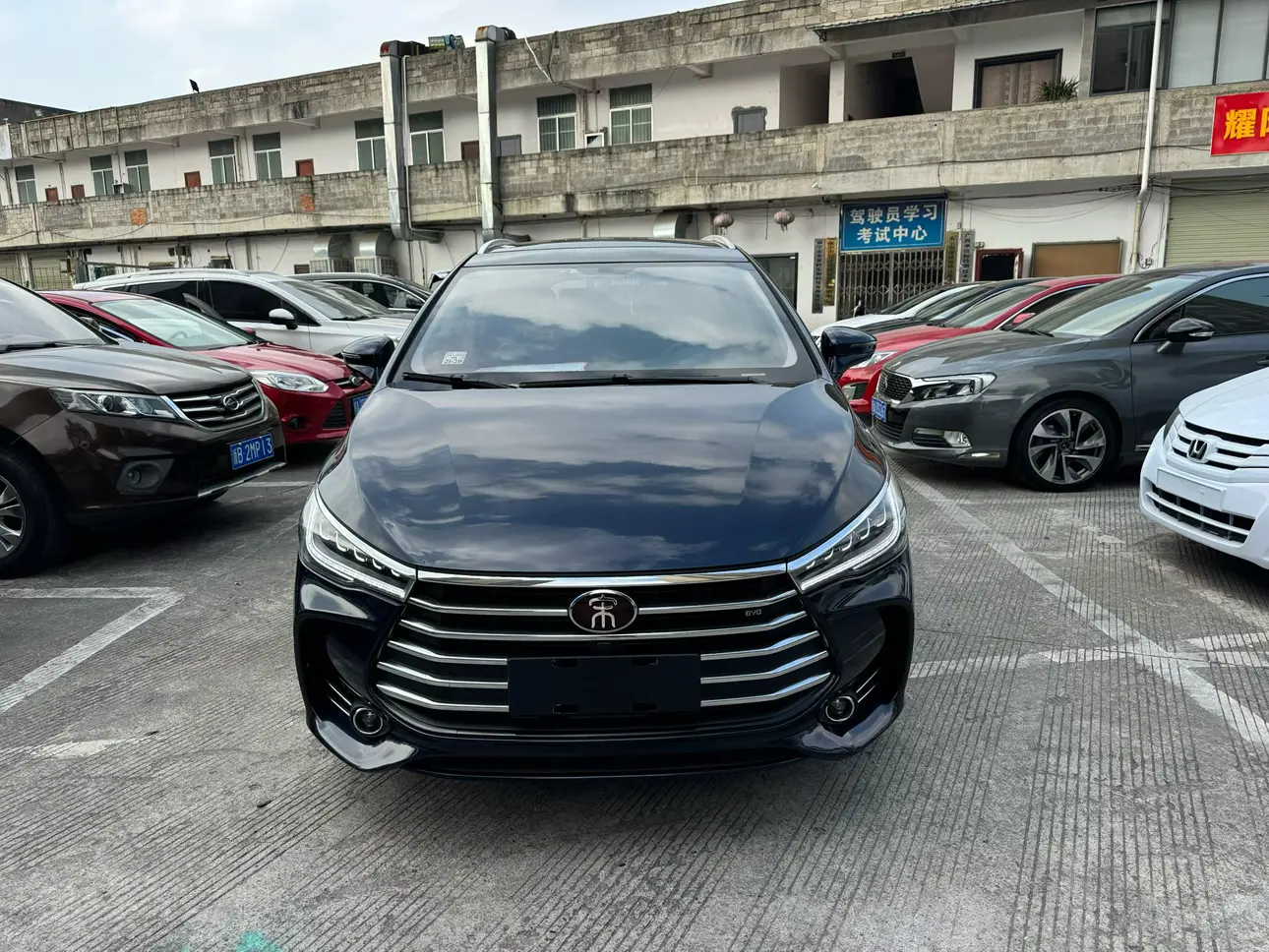 BYD Song MAX  из Китая