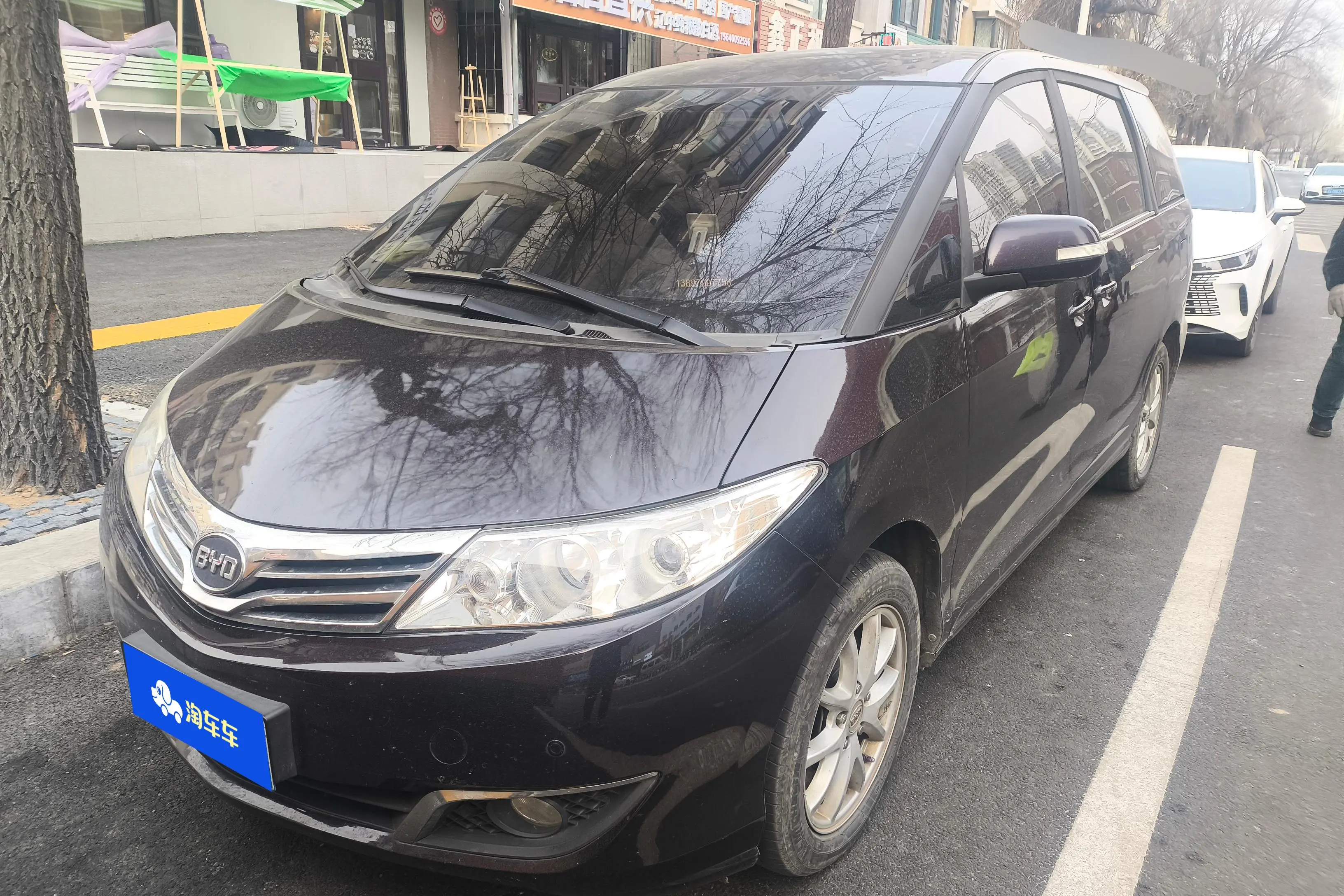 BYD M6  из Китая