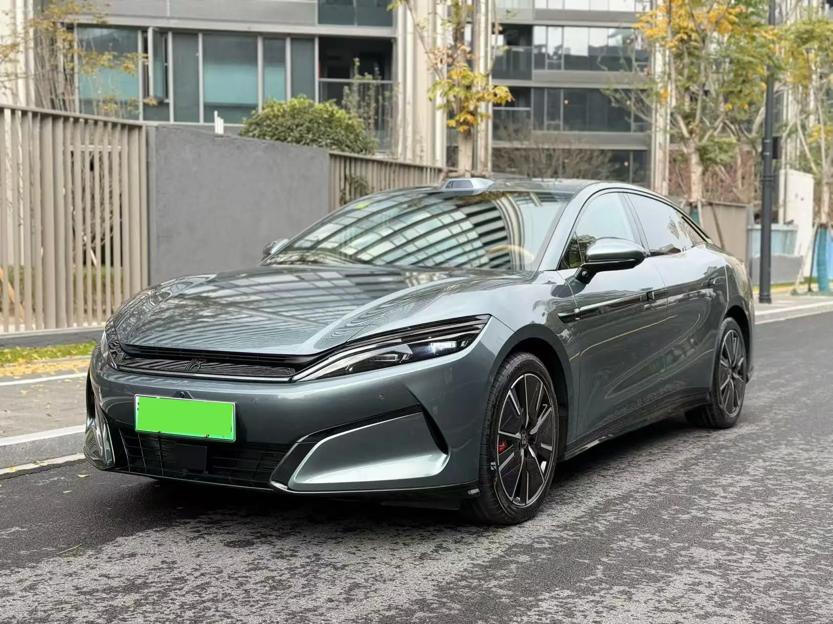 BYD Han L DM  из Китая