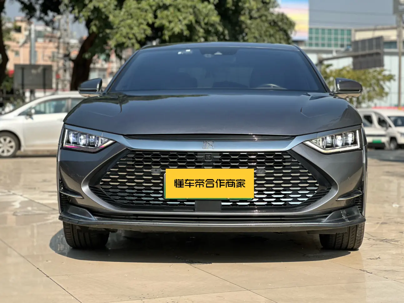 BYD HAN DM  из Китая