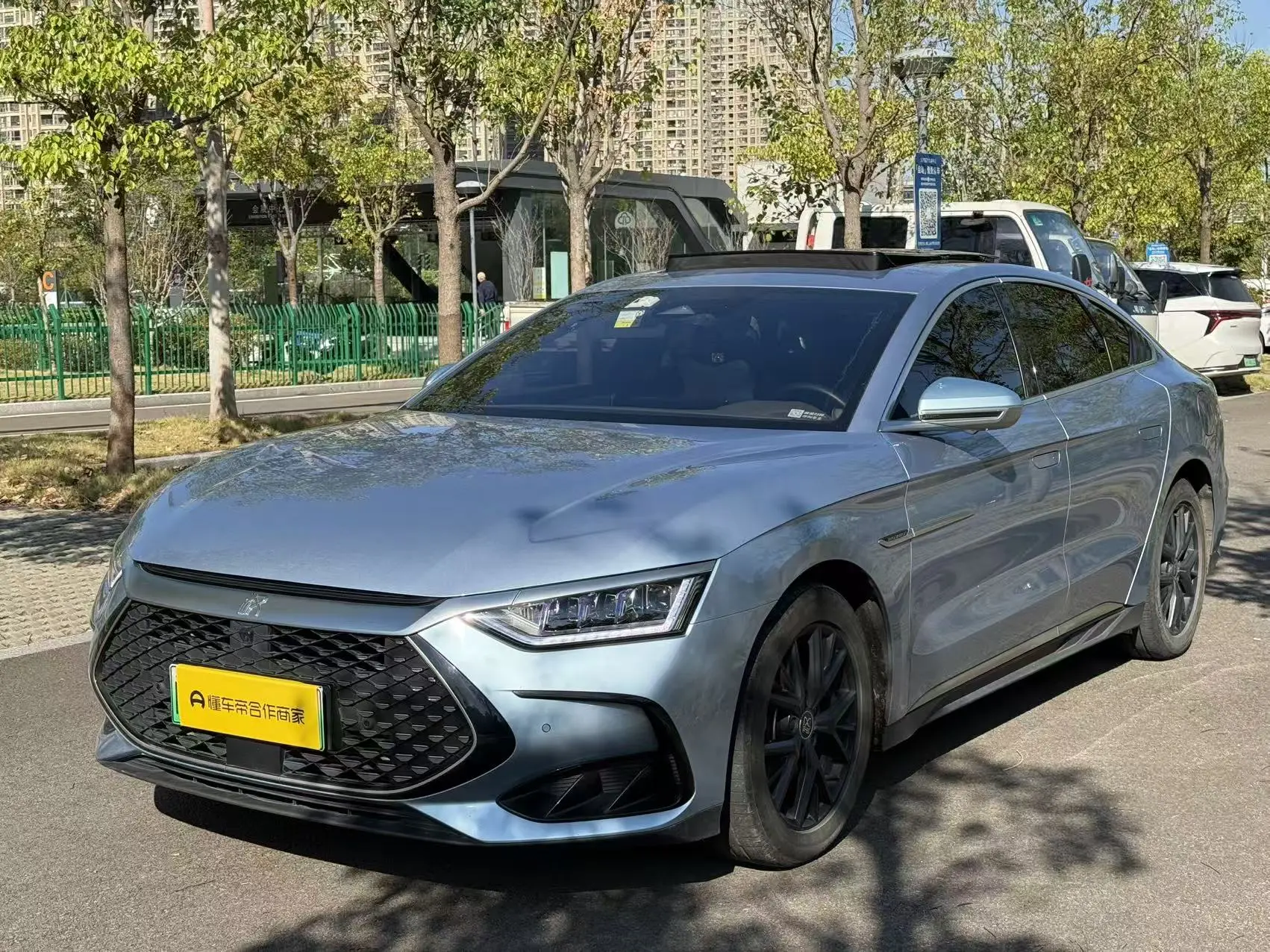 BYD HAN DM  из Китая