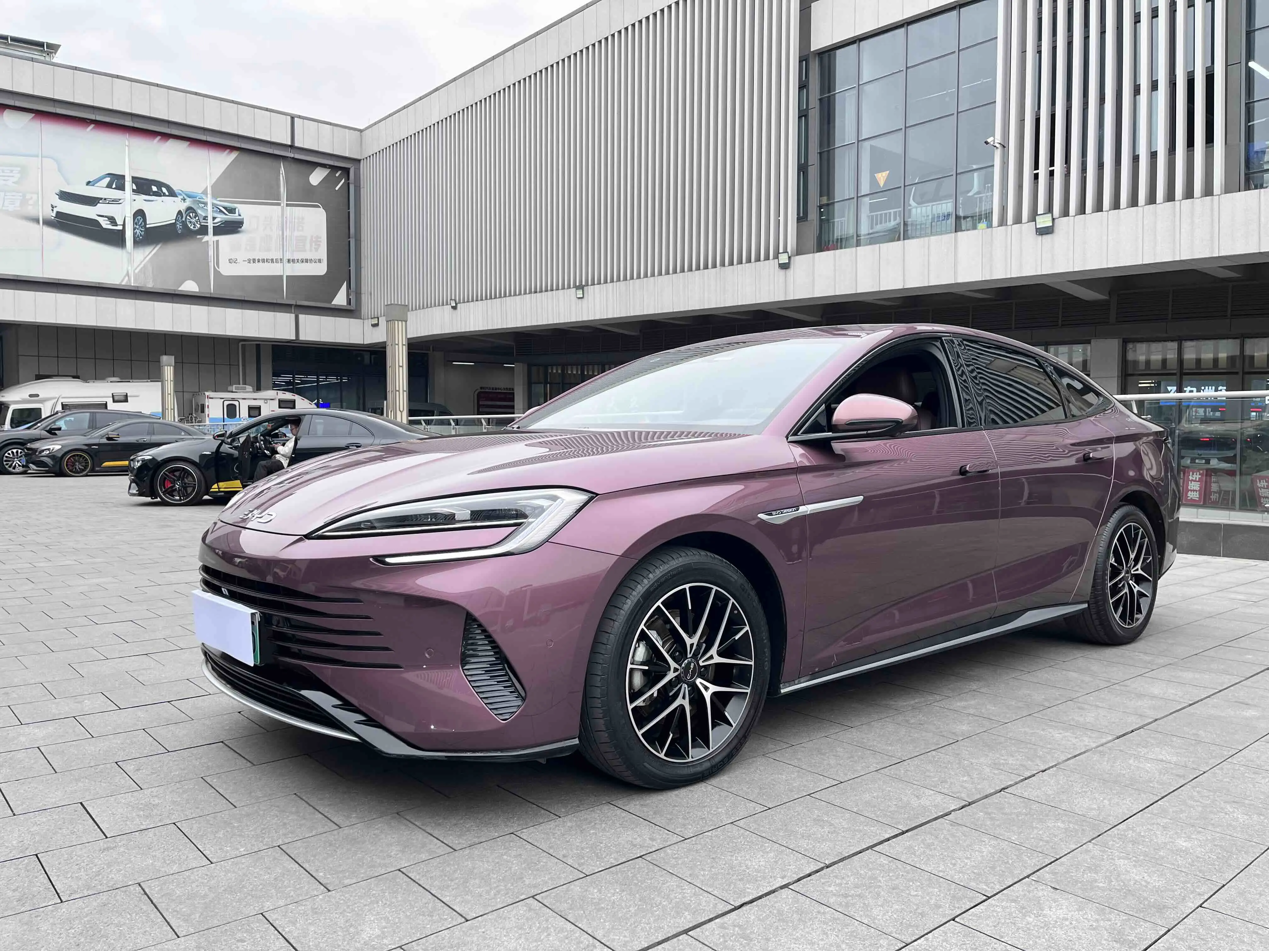 BYD Seal DM  из Китая