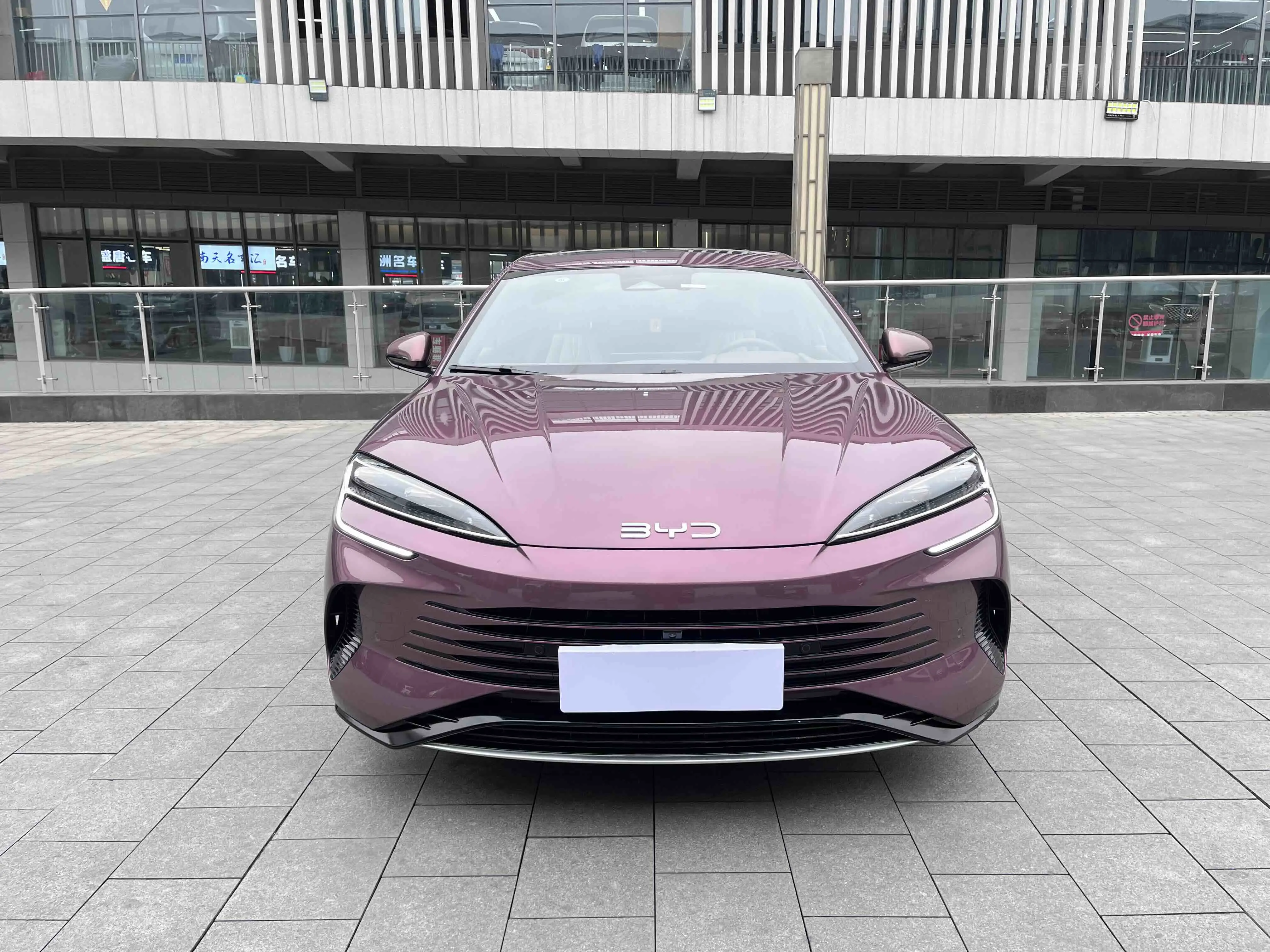 BYD Seal DM  из Китая