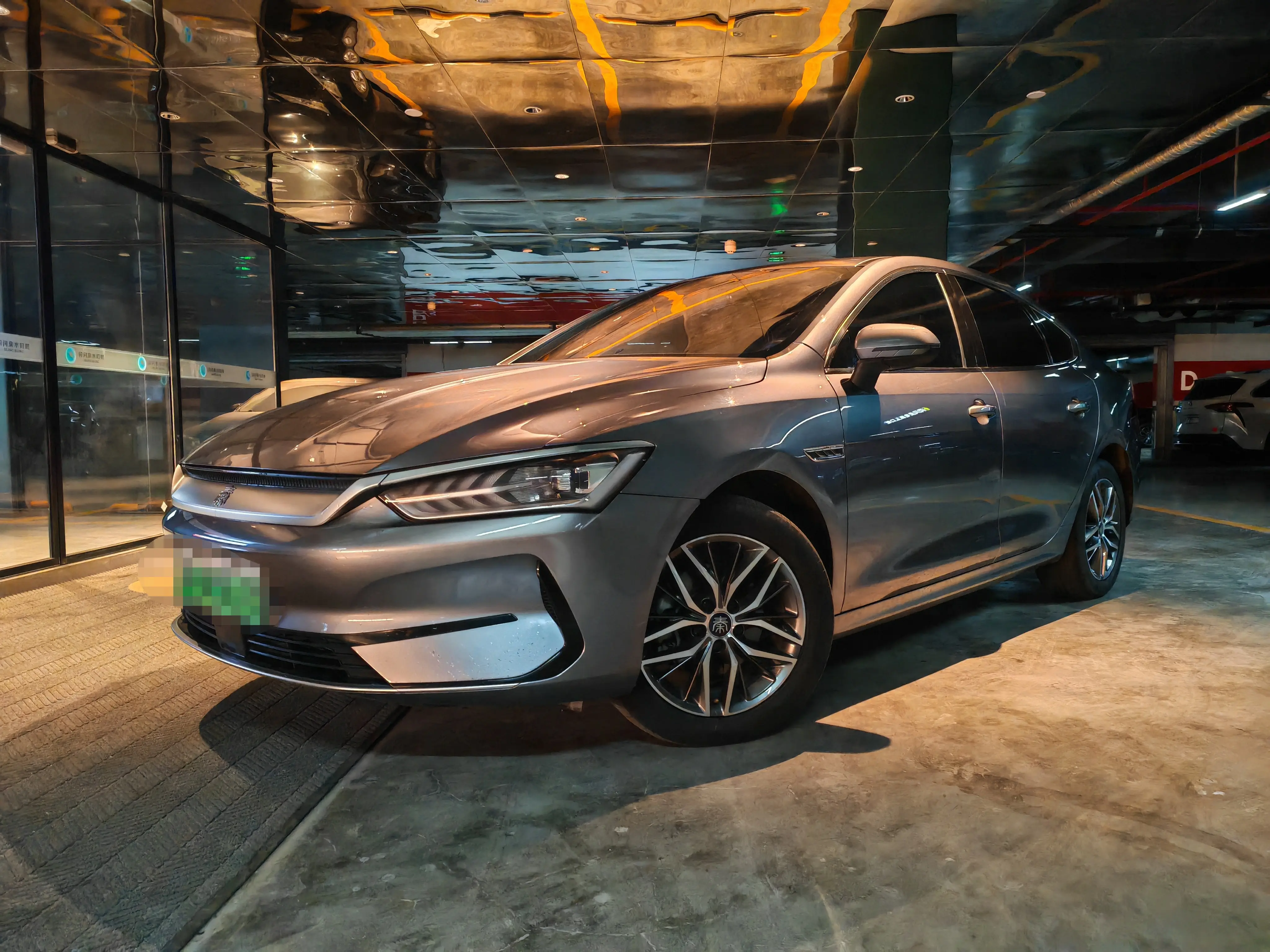 BYD Qin PLUS EV  из Китая