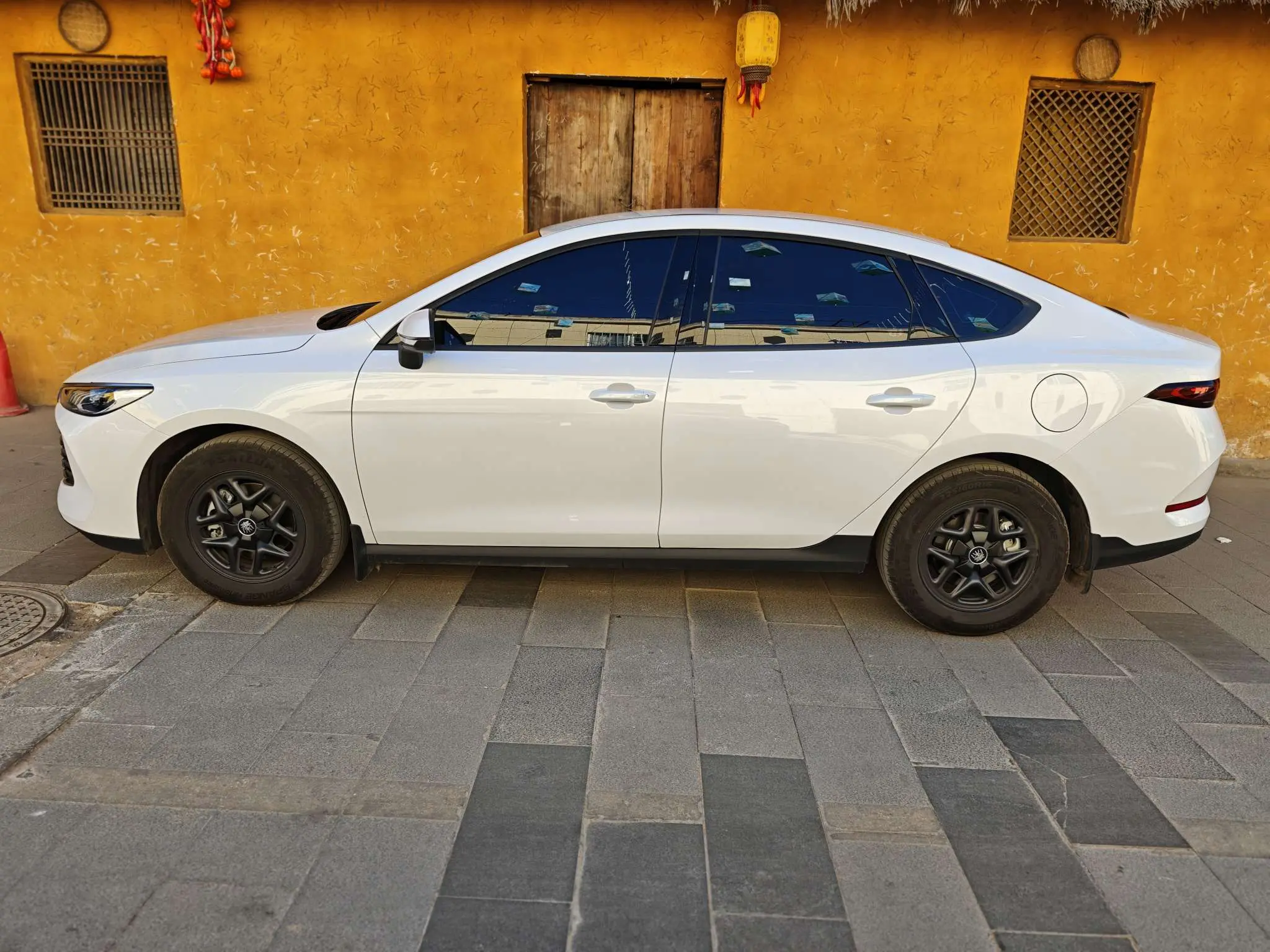 BYD Qin PLUS DM  из Китая