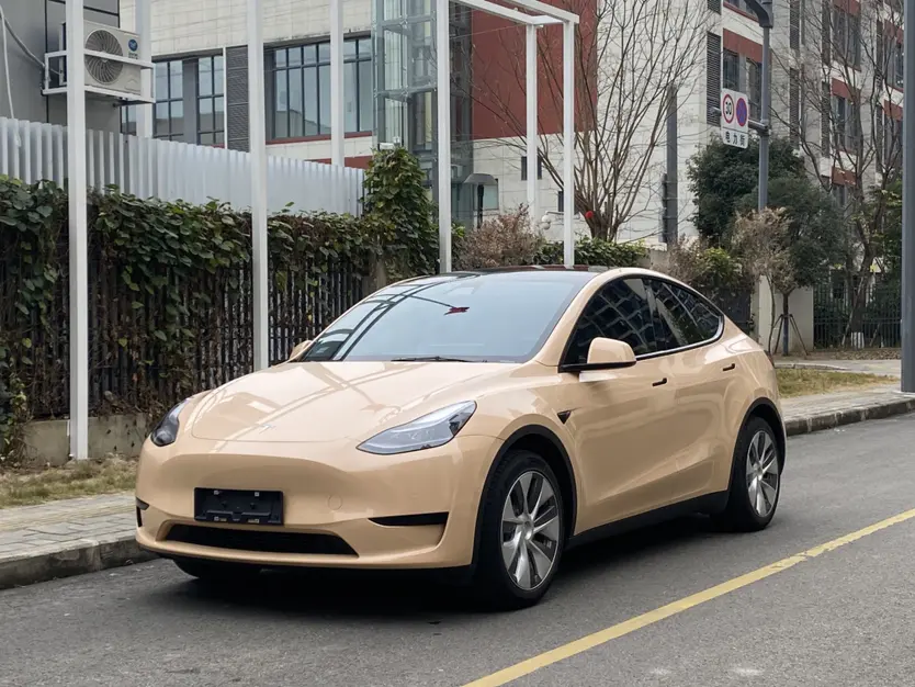 Tesla Model Y  из Китая