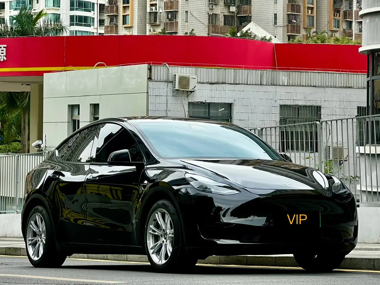 Tesla Model Y  из Китая